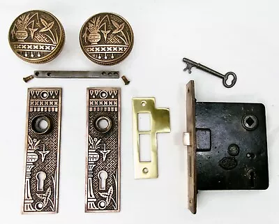 Antique Door Set Victorian / Eastlake Backplate Knob Mortise Lock Key Reclaimed • $199.99