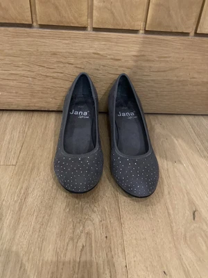 £7.99 • Buy New Ladies Jana Grey Faux Suede Court Shoes Sparky Studs Size 7H EU40