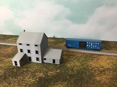 3 Story Farm House With Shed And Shop Building - Z Scale 1:220 - Fully Assembled • $14.83