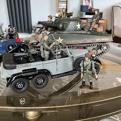 1:18 Mercedes G 4 Wehrmacht Truck + 2 21st Century Soldiers 4 Figures In Total • £225