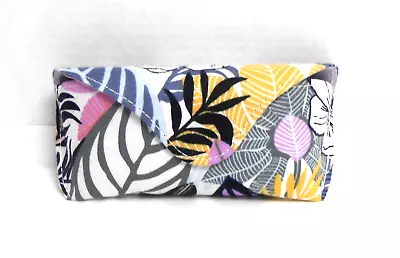 Vera Bradley Hard Shell Eyeglass Case PALM FLORAL Magnetic Snap Closure • $16.89