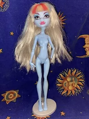 Monster High Abbey Bominable Music Festival Doll Undressed 2008 Missing Hand • $10