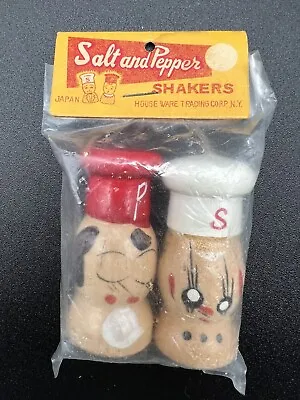 Vintage Wood Face Painted Chef Hat Mini Salt & Pepper Shakers Made In Japan • $12.50