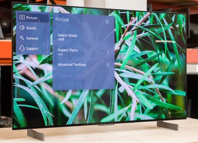 $829.99 • Buy LG 42  Class C2 Series OLED Evo 4K UHD Smart WebOS TV OLED42C2PUA