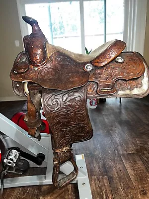 Vintage 15   Longhorn Tooled /buckstitched Leather Western Saddle • $150