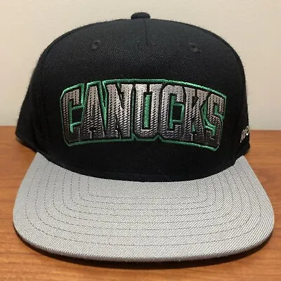 Vancouver Canucks Hat Cap Snapback Vintage NHL Hockey Adult Reebok Retro Black • $15.40