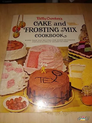 Vintage Retro Betty Crocker’s Cake And Frosting Mix Cookbook Classic Baking • $11.99