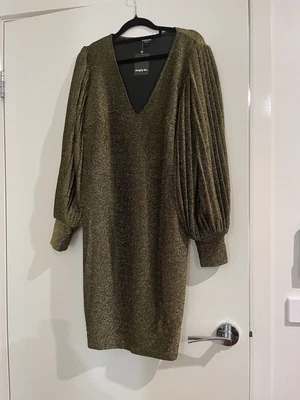 $25 • Buy ASOS Curve Gold Dress Size UK 16