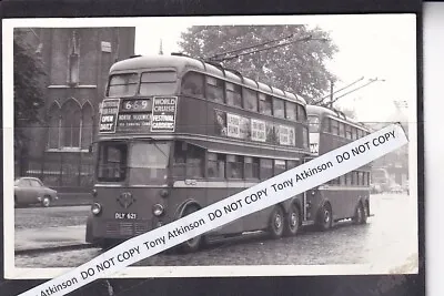 London Transport - E2 Type Trolley Bus - No. 621 @ Stratford Bd - Photo - B12163 • £1