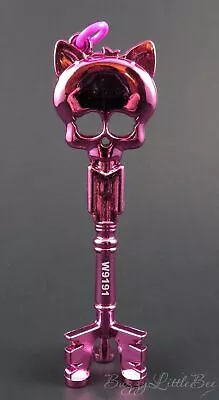 Monster High Doll Clawdeen Wolf Sweet 1600 Pink Skeleton Key Accessory • $8.99