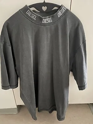 Men’s Diesel Mock Neck Logo T Shirt Medium Oversized Fit • $49.99
