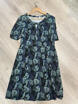 £22.50 • Buy Brora Jersey T-shirt Dress Size 14 Machine Washable Leaf Print Black Green Blue