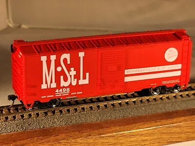 HO Accurail Minneapolis & St Louis 40' Steel Box Car #4498 Built 1952 Red With • $7.59