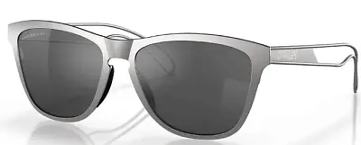 OAKLEY Frogskins TI Sunglasses - Titanium - OO6044 01  Prizm Polarized - RRP$540 • $285.73