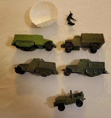 Marx Auburn Vintage US Army WWII Plastic Truck Halftrack Jeep Paratrooper 1/32 • $29