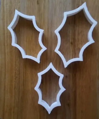 Holly Leaf Christmas Cookie Cutter Biscuit Dough Pastry Fondant Stencil XM23-26 • £3.55