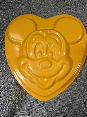 Vintage Large Baking Pan Metal Disney Mickey Mouse Heart Yellow 3-D HTF Bake • $35.99