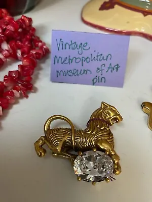 Metropolitan Museum Of Art Brooch • $49