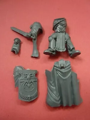 Ultramarine MARNEUS CALGAR SET - VICTRIX HONOUR GUARD (A) BODY - Bits 40K  • $12.42