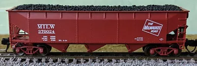 Bluford Shops 74184 N Scale Milwaukee Road Post-1953 MILW Hopper #370139 • $28.95