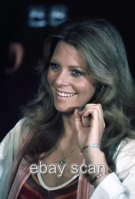 Lindsay Wagner The Bionic Woman Candid   8x10 Photo  72 • $14.99