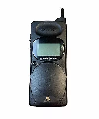 UNTESTED Motorola M77A Vintage Flip Phone 74289STTDA • $24.95