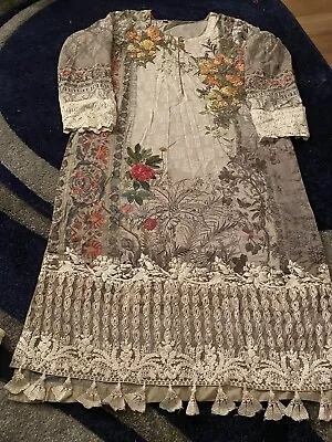 Pakistani Branded Sobia Nazir 3 Piece Medium Indian Dress Suit Chikenkari Stuf • £38