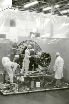 Technicians Working In The McDonnell White Room Spacecraft Mercury Program • $9.95