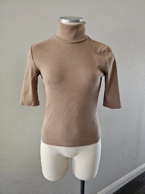 $18 • Buy Zara Beige Ribbed Top Size Medium 