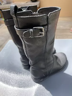 Country Road KIDS Leather Zip Boots Size 29 • $19.50