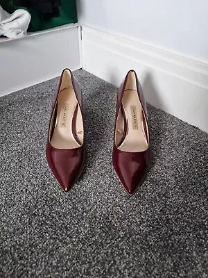 ZARA Court Shoes • £13