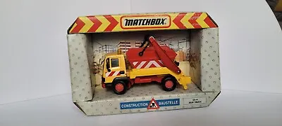 Matchbox Construction CS4 Skip Truck  • £10