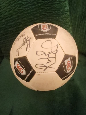 £20 • Buy Fulham Football Club 2002-3 Signed Football