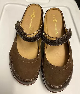 J-41 Adventure On Ocean Mary Jane Clog Slip-On Wedge Size 8 Brown Leather Suede • $34.99