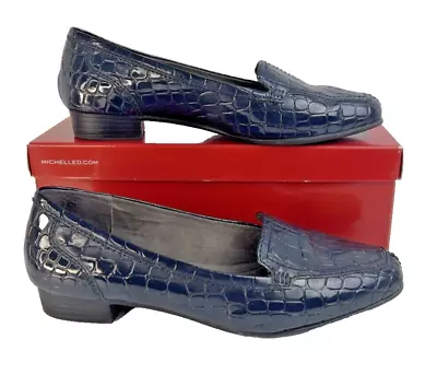 Michelle D Womens Shoes Flats Marine Navy Blue Crocodile Leather Size 9 M Loafer • $28