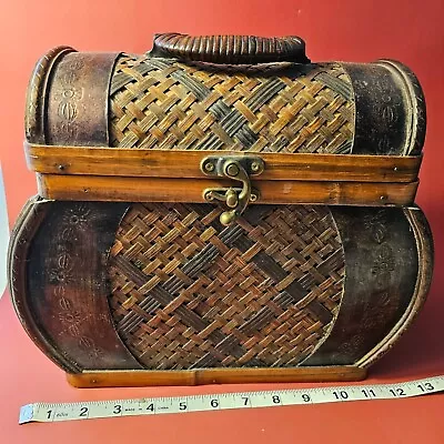 Wood & Metal Trinket Box Purse With Latch Woven Wicker Embossed Brass Accents • $24.95