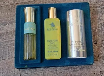 Vintage  Perfumed Blue Grass Elizabeth Arden Set Lotion/ Powder  • $8