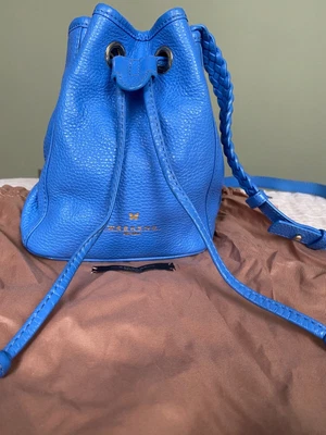£150 • Buy Max Mara Weekend Small Blue Crossbody Bucket Bag Lightly Used
