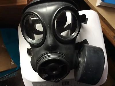 S10 Gas Mask Size 2 • £120