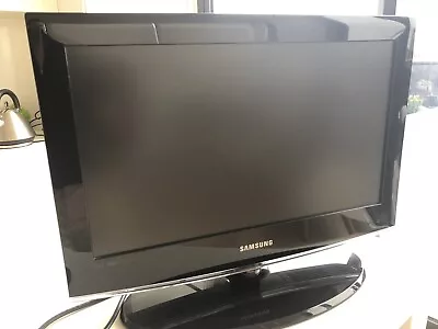 22 Inch LCD Tv Samsung • $80