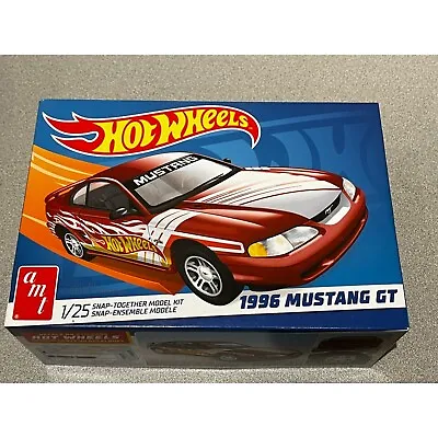AMT Hot Wheels 1996 MUSTANG GT 1:25 Scale Snap-Together Model Kit • $14.99