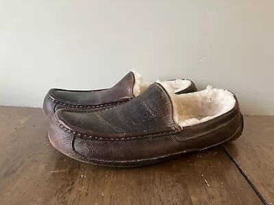 UGG Australia Men's  5379 Brown Leather Slippers Shoes Size 11 • $38