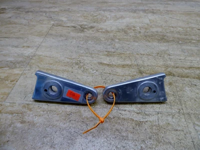 $38.45 • Buy 1986 Honda V65 Magna VF1100 H1504. Headlight Front Turn Signal Mounts