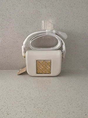 $220 • Buy Oroton Lane Crossbody Clotted Cream RRP $429