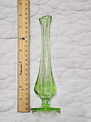 MCM VTG GLASS SWUNG VASE Lime Green Vaseline Uranium Swung BUD Vase 8” Inches • $27.99
