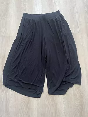 TORRID Black Stretch Super Soft Crop Wide Leg Culotte Pants Pockets 1 14/16 EUC • $16.50