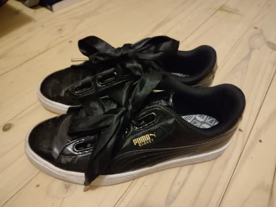 $21.60 • Buy Womens Puma Shoes Size 9 With Satin Laces
