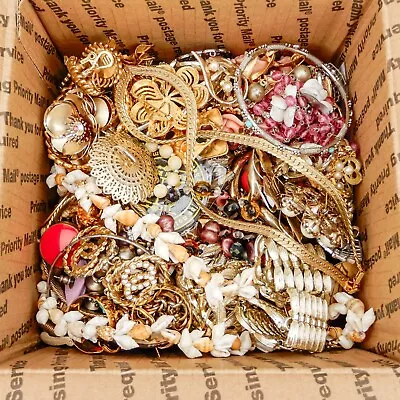 7+ Lbs Vintage To Now Jewelry Lot For Wear Repair Craft Or Harvest • $51