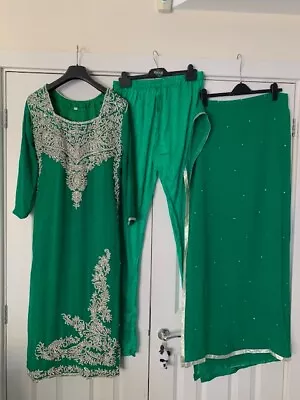 £10 • Buy Traditional South Asian Salwar Kameez 3 Piece - Worn Once To Wedding