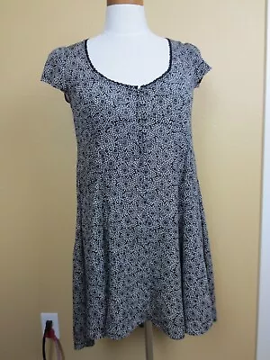 Ecote Dress Size Small 100% Rayon Up And Low Black/White • $9.99